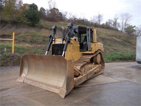 Dozers/tracks Caterpillar D6T