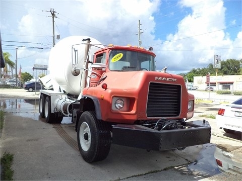 Mezcladoras De Concreto Mack DM690S  Ref.: 1420919376236353 No. 3