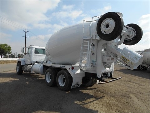 Mezcladoras De Concreto Mack RD690S usada Ref.: 1420939091207911 No. 4