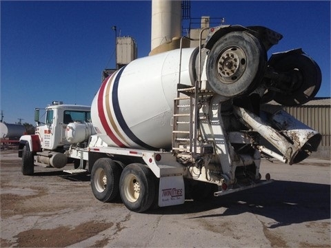 Mixers Concrete Mack RD688S