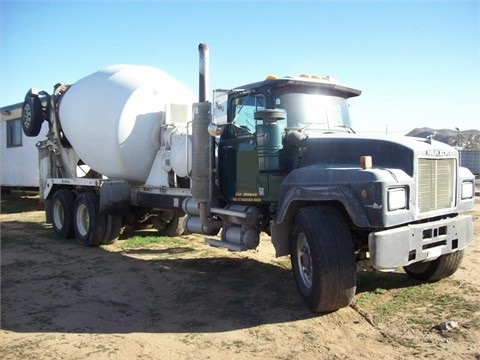 Mezcladoras De Concreto Mack RD686  Ref.: 1420941677684969 No. 2