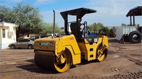 Compactadora Vibratoria Caterpillar CB-434D importada de segunda  Ref.: 1422558274043615 No. 4