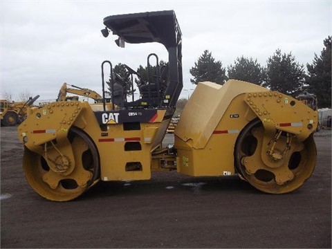 Compactadora Vibratoria Caterpillar CB54 seminueva en venta Ref.: 1423285865718448 No. 2