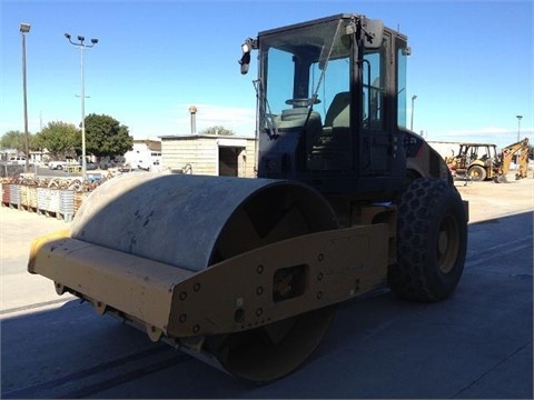 Compactadora Vibratoria Caterpillar CS56