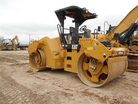 Compactadora Vibratoria Caterpillar CB64 en venta, usada Ref.: 1425422809345128 No. 3