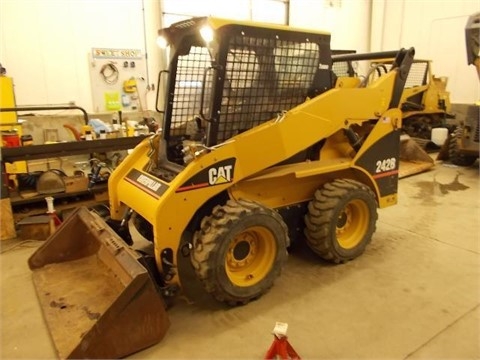 Miniloaders Caterpillar 242B