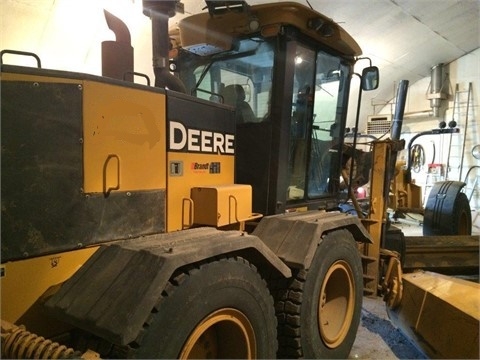 Motoconformadoras Deere 870D seminueva en perfecto estado Ref.: 1425662805168264 No. 2