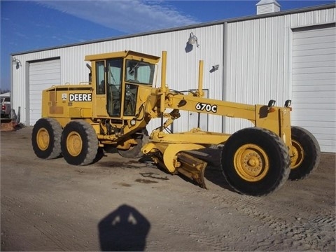 Motoconformadoras Deere 670C de medio uso en venta Ref.: 1425756591496779 No. 4