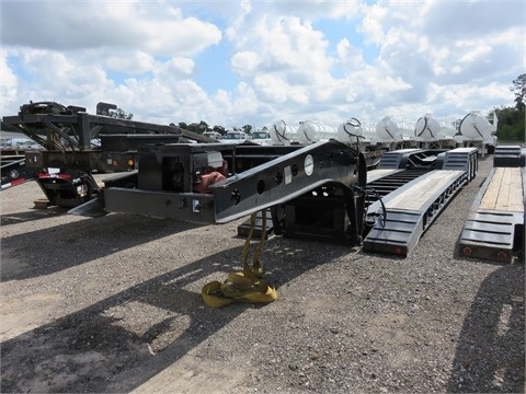 Lowboys Fontaine 50 TON