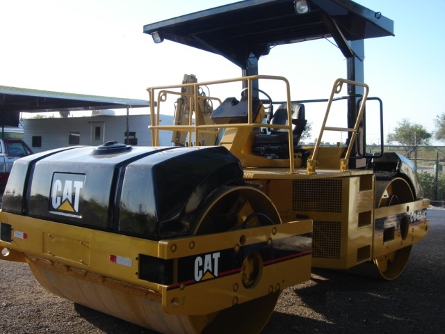 Compactadora Vibratoria Caterpillar CB-634C usada Ref.: 1428437682004945 No. 4