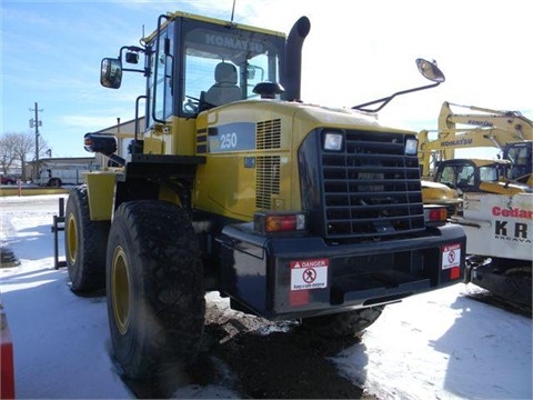 Cargadoras Sobre Ruedas Komatsu WA250 usada en buen estado Ref.: 1429746882378331 No. 3