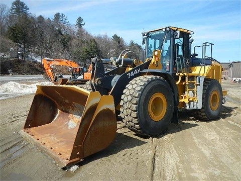 Wheel Loaders Deere 744K