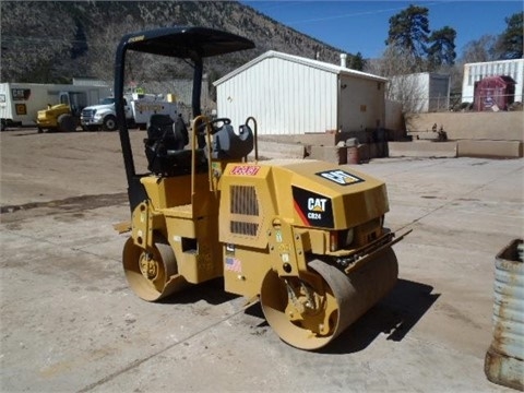 Compactadora De Doble Rodillo Caterpillar CB24 de importacion a l Ref.: 1429931449588065 No. 3