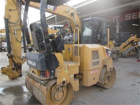 Vibratory Compactor Double Drum Caterpillar CB24