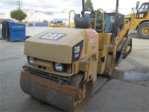 Compactadora De Doble Rodillo Caterpillar CB24 seminueva Ref.: 1429933324292498 No. 3