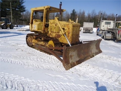 Dozers/tracks Caterpillar D5B