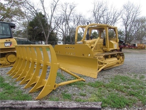 Dozers/tracks Caterpillar D5B