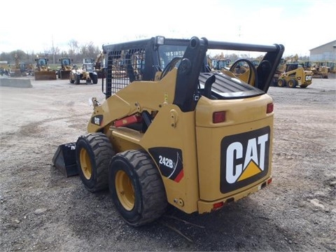 Minicargadores Caterpillar 242B usada Ref.: 1430435152696105 No. 4