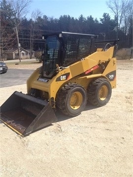 Minicargadores Caterpillar 242B de segunda mano en venta Ref.: 1430935370683726 No. 3