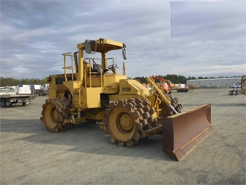 Compactadoras Suelos Y Rellenos Caterpillar 815B importada de seg Ref.: 1431370839817838 No. 2