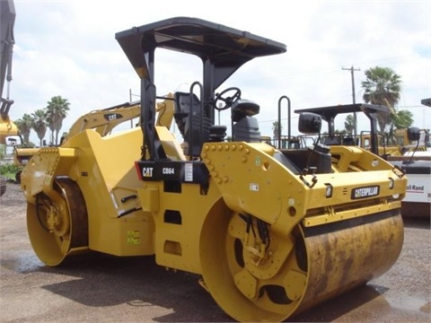 Compactadora Vibratoria Caterpillar CB64 de segunda mano Ref.: 1432586680722162 No. 3