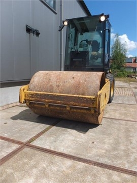 Vibratory Compactors Caterpillar CS-423E