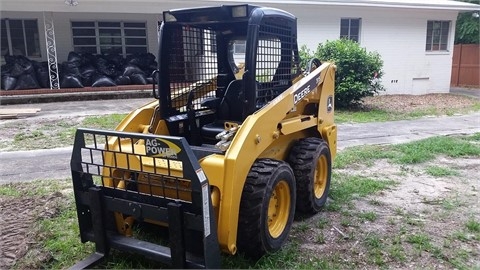 Minicargadores Deere 315 de segunda mano a la venta Ref.: 1434395863437598 No. 4