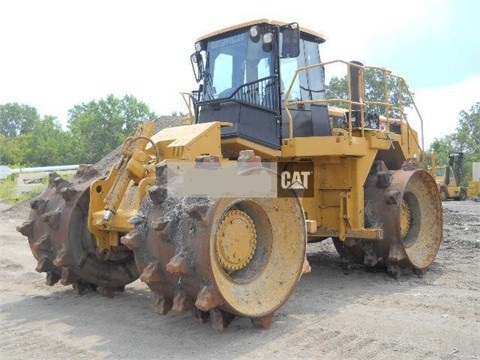 Compactadoras Suelos Y Rellenos Caterpillar 826H