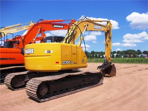 Excavadoras Hidraulicas Deere 225C de segunda mano Ref.: 1435266679322832 No. 3