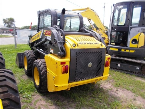 Minicargadores New Holland L218 de medio uso en venta Ref.: 1435806401065830 No. 3