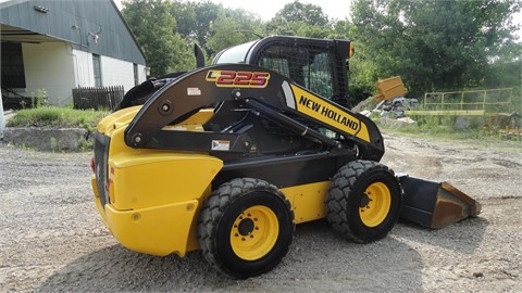 Minicargadores New Holland L225 usada Ref.: 1435949189324977 No. 4