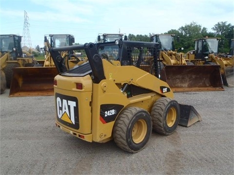 Minicargadores Caterpillar 242B usada en buen estado Ref.: 1436389087487136 No. 3