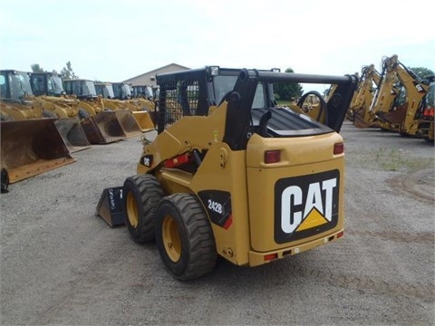 Minicargadores Caterpillar 242B usada en buen estado Ref.: 1436389087487136 No. 4