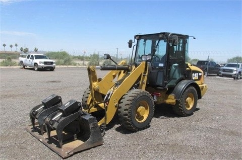 Cargadoras Sobre Ruedas Caterpillar 906H