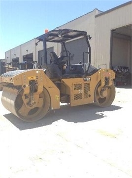 Compactadora Vibratoria Caterpillar CB54 en optimas condiciones Ref.: 1436566985499170 No. 3