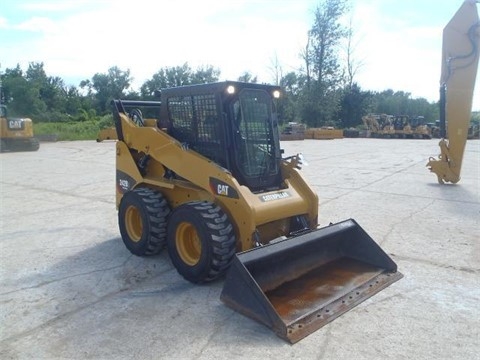 Minicargadores Caterpillar 242B seminueva en venta Ref.: 1437161304660034 No. 2