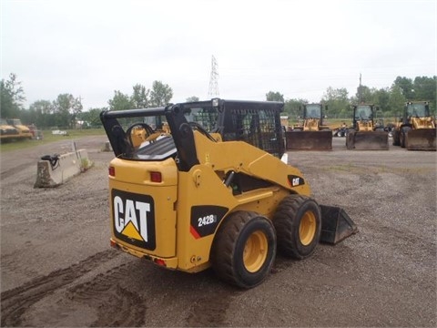 Minicargadores Caterpillar 242B en venta, usada Ref.: 1437161420134740 No. 3