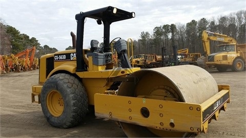 Compactadora Vibratoria Caterpillar CS-563D en venta, usada Ref.: 1437591773367200 No. 4