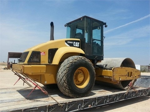 Compactadora Vibratoria Caterpillar CS-563E