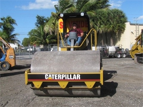 Compactadora Vibratoria Caterpillar CS-533E en optimas condicione Ref.: 1437602251589829 No. 2