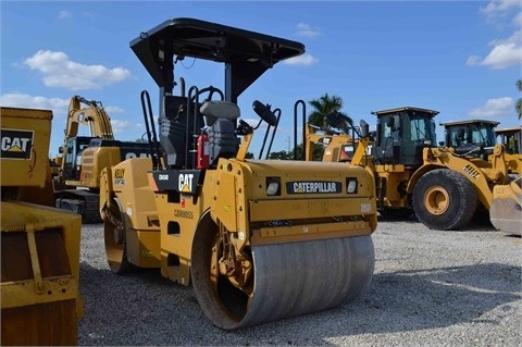 Compactadora Vibratoria Caterpillar CB-434D de importacion a la v Ref.: 1437683178368218 No. 4