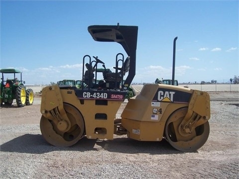 Compactadora Vibratoria Caterpillar CB-434D importada de segunda  Ref.: 1437685517963261 No. 4