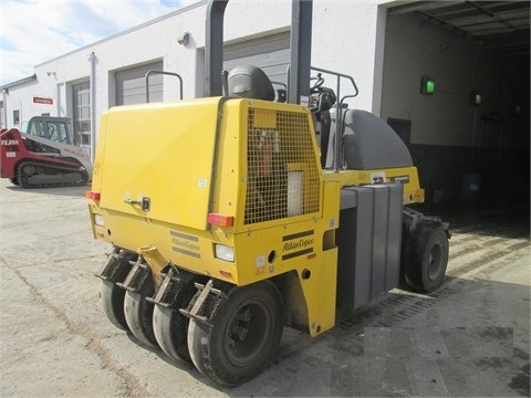 Compactadora Con Llantas Dynapac CP142 de importacion a la venta Ref.: 1438108188326007 No. 3