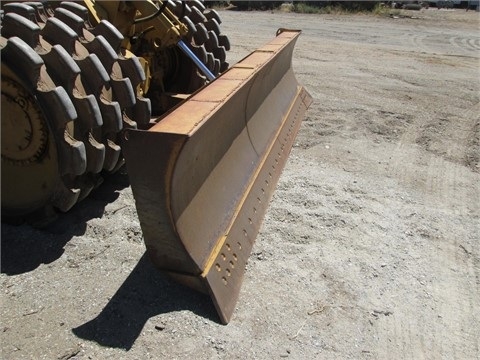 Soil Compactors Caterpillar 825C