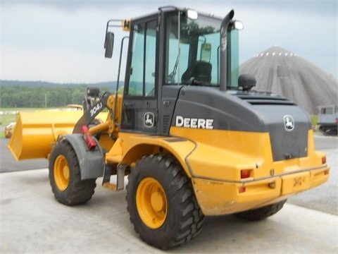 Cargadoras Sobre Ruedas Deere 304J de segunda mano a la venta Ref.: 1438309754334243 No. 3