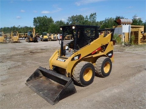 Miniloaders Caterpillar 242B