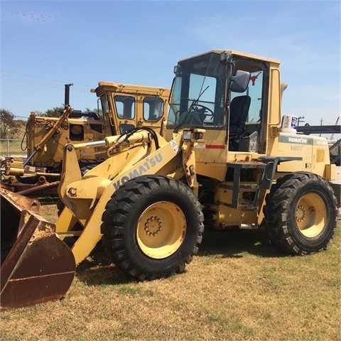 Cargadoras Sobre Ruedas Komatsu WA180 seminueva en perfecto estad Ref.: 1439411301382914 No. 2