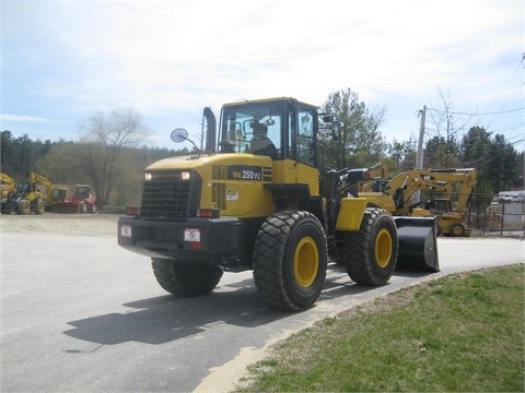 Cargadoras Sobre Ruedas Komatsu WA250 usada en buen estado Ref.: 1439564974241165 No. 3