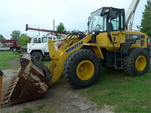 Cargadoras Sobre Ruedas Komatsu WA250 de segunda mano Ref.: 1439568970399270 No. 3