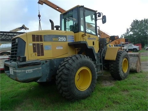 Cargadoras Sobre Ruedas Komatsu WA250 de segunda mano Ref.: 1439568970399270 No. 4